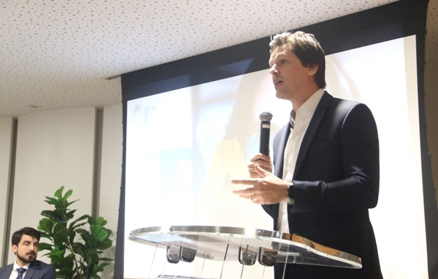 Daniel Vilela lança sistema para modernizar processos tributários em Goiás