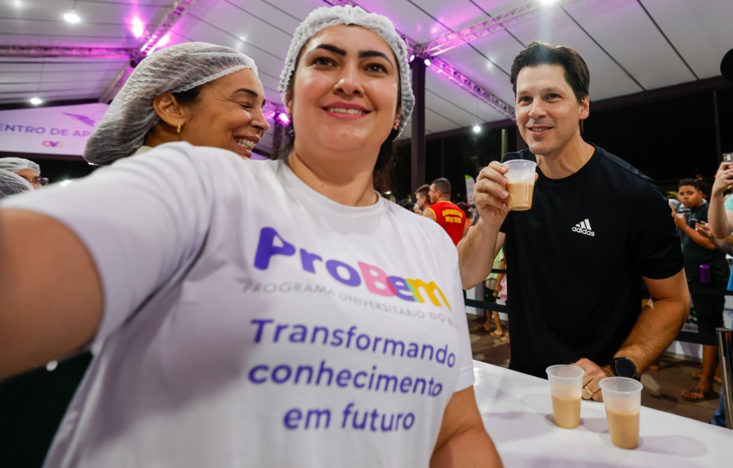 Daniel Vilela participa da Caminhada da Fé e destaca apoio a romeiros
