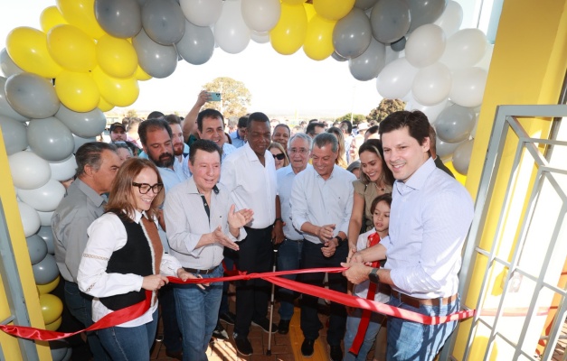 Daniel Vilela participa da inauguração de escola municipal em Itumbiara