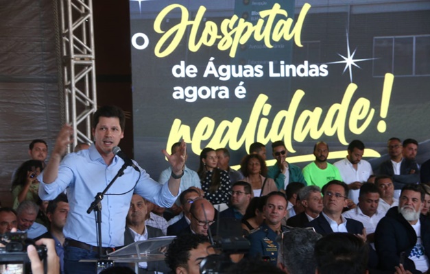 Daniel Vilela participa da inauguração do novo Hospital de Águas Lindas