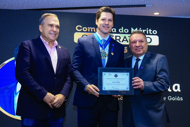 Daniel Vilela recebe Comenda do Mérito Cooperativo e destaca força do setor
