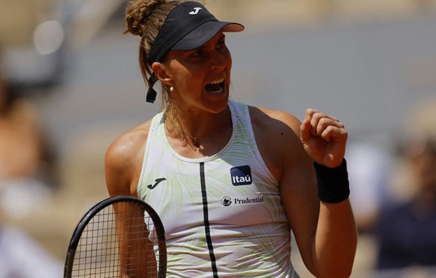 De volta às quadras, Bia Haddad vence estreia no WTA 1000 de Montreal