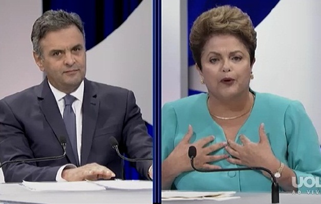 Debate do SBT entre Aécio e Dilma mantém troca de ataques
