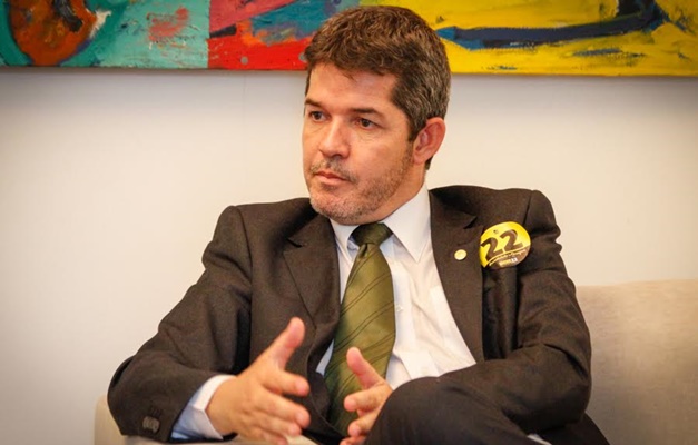 Delegado Waldir apresenta propostas para melhorar a Segurança em Goiânia