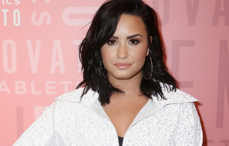 Demi Lovato lança documentário sobre overdose 