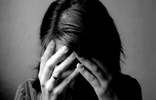 Depressão afeta duas vezes mais as mulheres que os homens, apontam estudos
