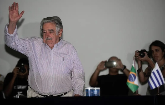 Deputados e senadores brasileiros lamentam morte do uruguaio Mujica