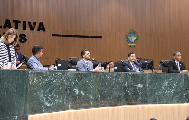 Deputados goianos aprovam Lei de Diretrizes Orçamentárias para 2026