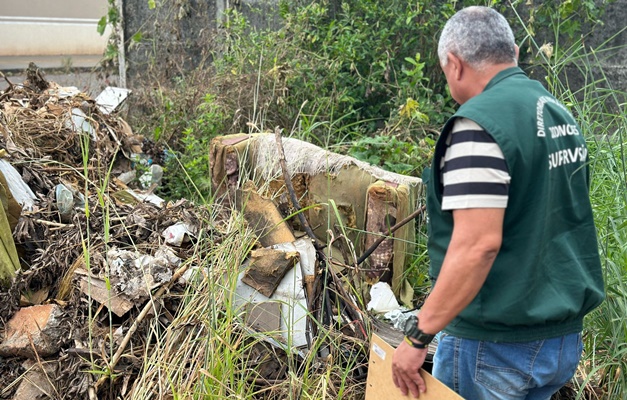 Descarte inadequado de lixo amplia risco de doenças, alerta Saúde de Goiânia
