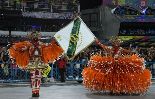 Desfile das Campeãs do Rio: seis escolas voltam à Sapucaí 