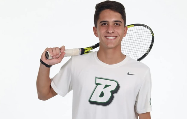 Destaque na liga universitária dos EUA, tenista goiano sonha com US Open 