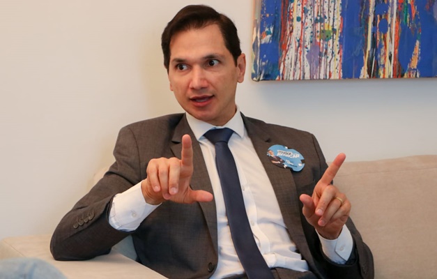 Diálogo para alianças está aberto até último dia da eleição, diz Pedro Paulo