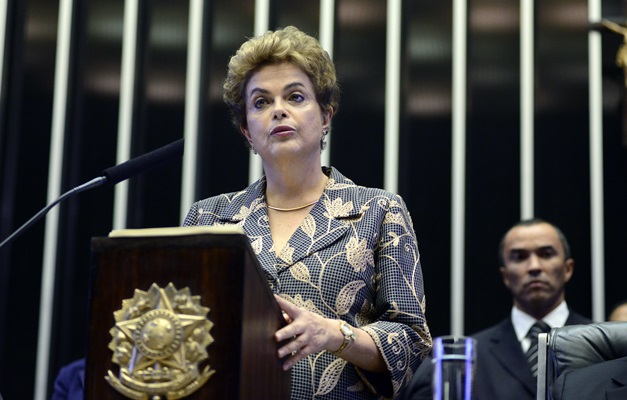 Dilma diz não ter ficado 'nem um pouco' chateada com vaias no Congresso