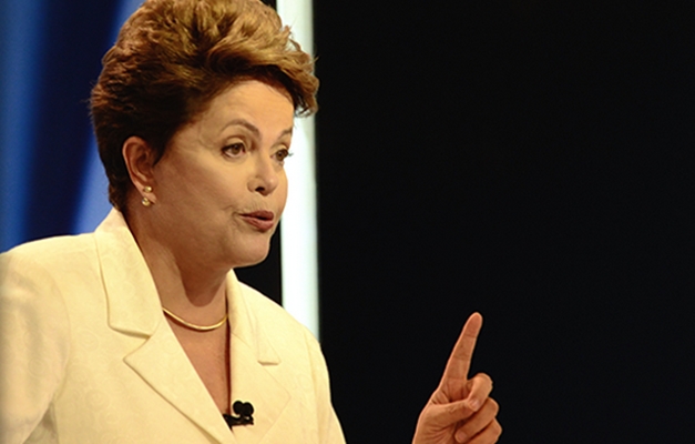 Dilma diz que até 2018 universalizará a banda larga no país