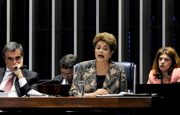 Dilma reitera tese do golpe, mas não assegura apoios