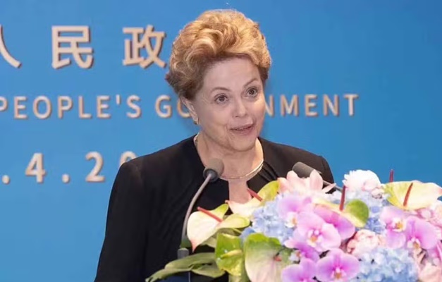 Dilma Rousseff é internada na China após mal-estar