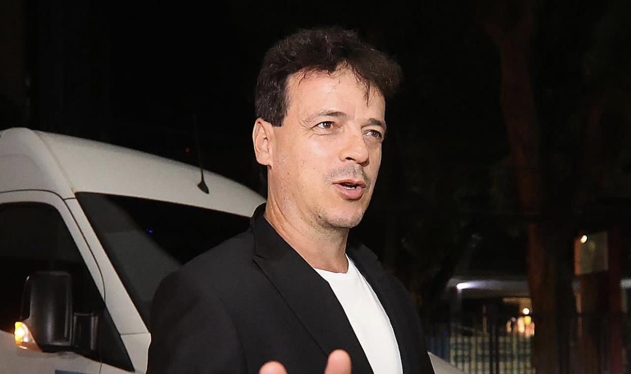 Diniz prega pés no chão na seleção após 5 a 1: 'Euforia é só da torcida'