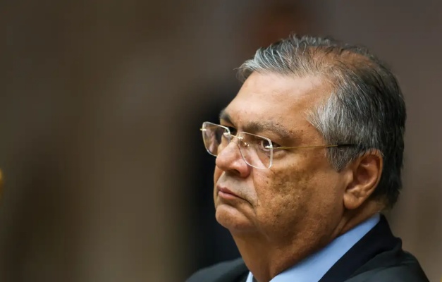 Dino decide que leis estrangeiras não valem automaticamente no Brasil