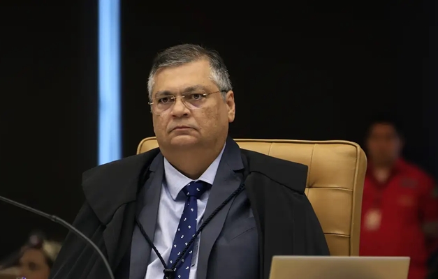 Dino intima Lula, Lira e Pacheco sobre manutenção do orçamento secreto