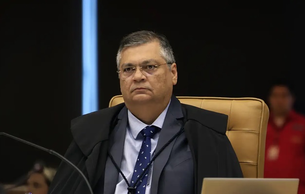 Dino manda CGU auditar R$ 469 mi de emendas sem plano de trabalho