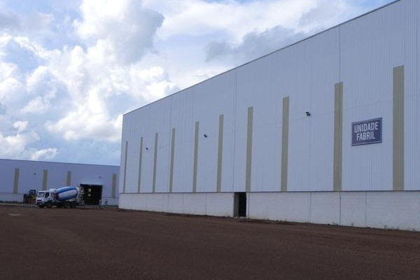 Distrito Agroindustrial de Anápolis ganha nova fábrica de tratores