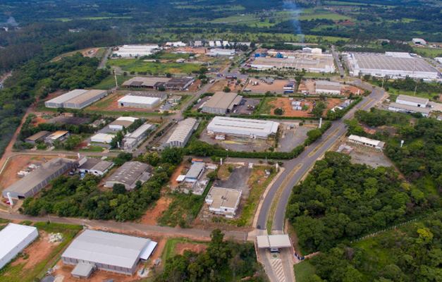 Distrito Agroindustrial de Senador Canedo tem pavimento asfáltico recuperado