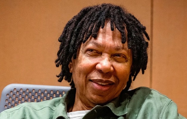 Djavan anuncia seu 26º disco de inéditas e turnê de 50 anos de carreira