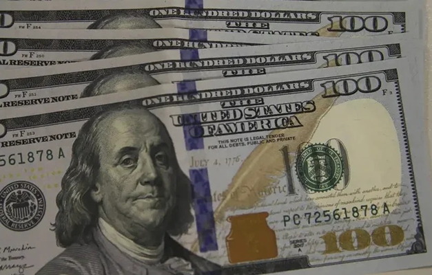 Dólar recua 0,71% a R$ 5,35 e fecha no menor nível desde junho de 2024
