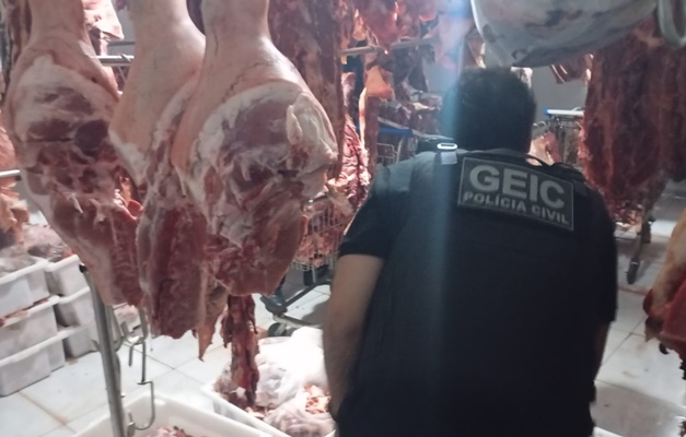 Dono de açougue é preso por vender carne furtada e imprópria para consumo