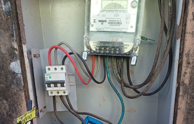 Dono de distribuidora em Águas Lindas é preso por furto de energia