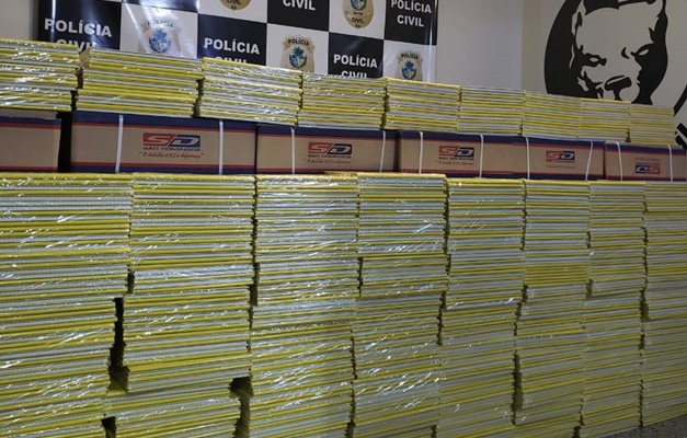 Donos de papelarias em Goiânia são presos suspeitos de vender carga roubada