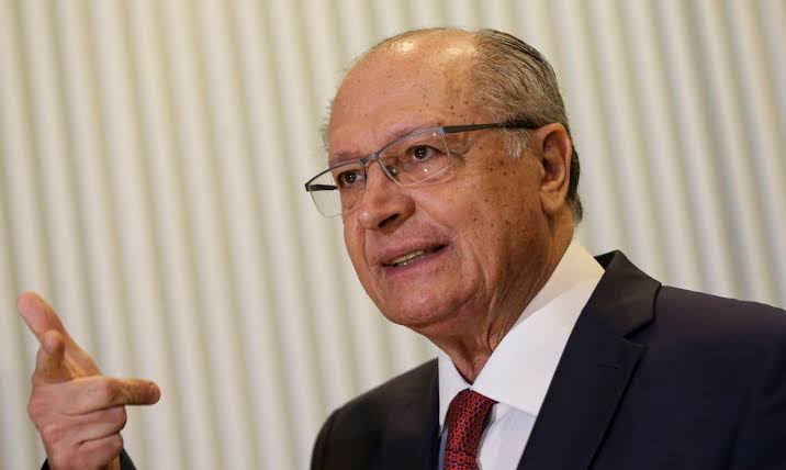 É natural que nem tudo seja sancionado, diz Alckmin sobre a LDO