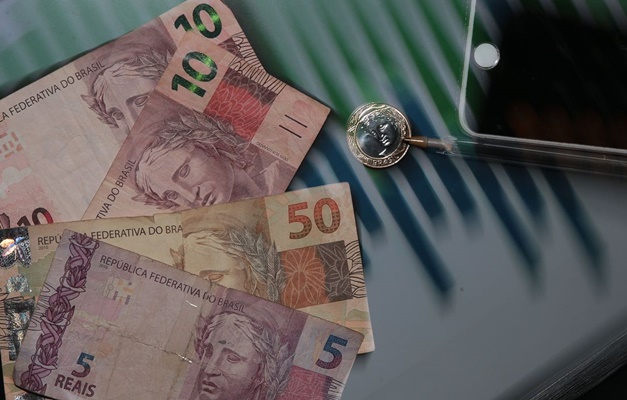 Economia estima alta da dívida bruta de 78,0% do PIB em 2022 para 79,0% em 2023