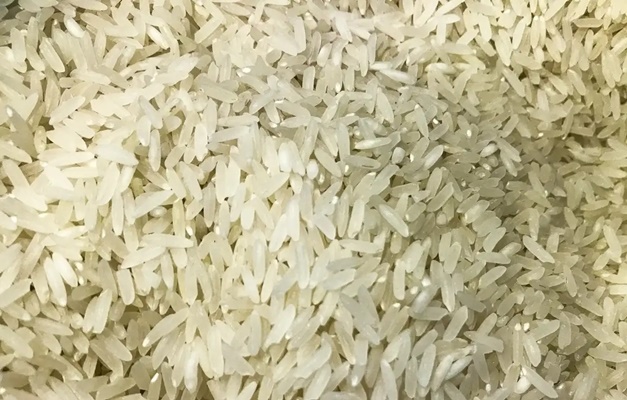 Em 45 a 60 dias, arroz importado chegará a supermercados por R$ 20 o pacote de 5 Kg, diz Conab