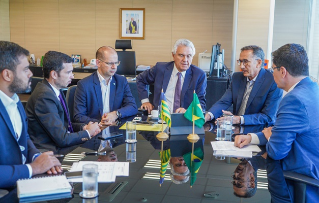 Em Brasília, Caiado busca apoio para fruticultura no Nordeste goiano