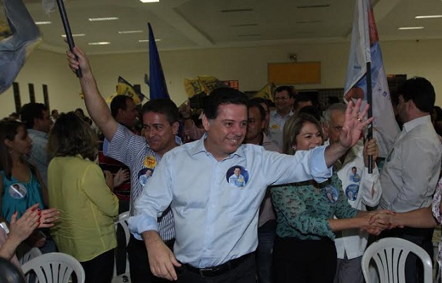 Em campanha, Marconi visita Palmeiras de Goiás:"não tenho medo de trabalho"