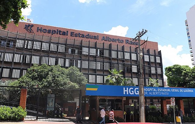 Em clima de Natal, Vocal Onix se apresenta para pacientes do HGG, em Goiânia