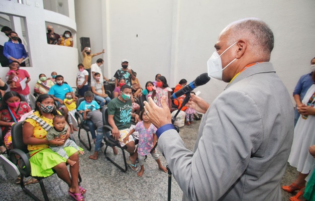 Em Goiânia, imigrantes aprovam núcleos de aprendizado da língua portuguesa 