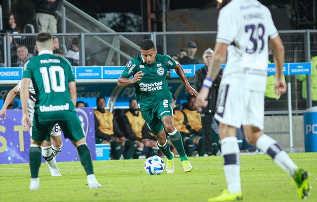 Em La Plata, Goiás bate Gimnasia e conquista 1ª vitória na Sul-Americana