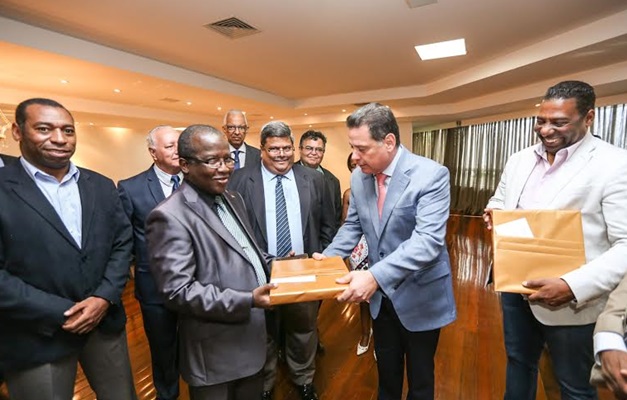 Embaixador de Bangladesh visita Goiás e manifesta interesse comercial