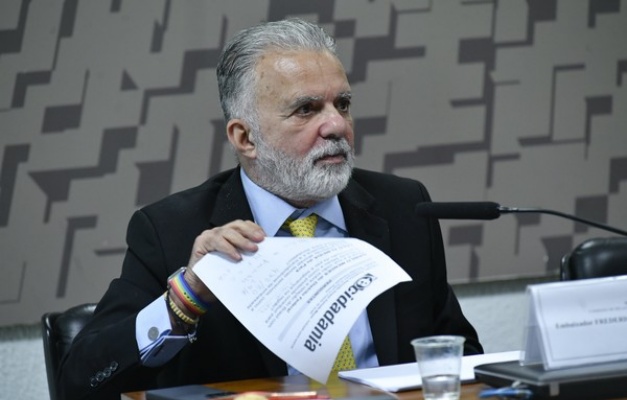 Embaixador do Brasil retorna a Israel após 3 meses, mas segue em situação indefinida