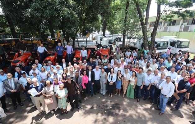 Emendas de Zé Mário garantem 32 máquinas agrícolas a 19 municípios de Goiás