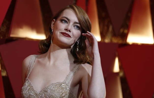 Emma Stone assume topo de lista de atrizes mais bem pagas da 'Forbes'