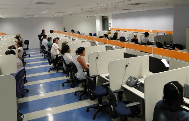 Empresa de telemarketing oferece 307 vagas em Goiânia
