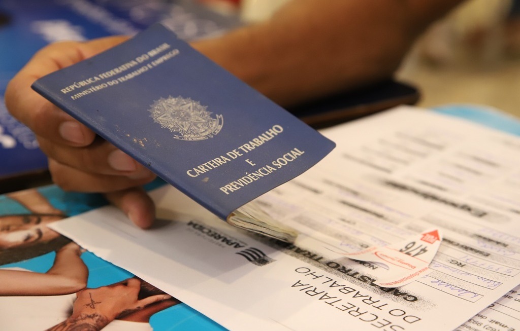 Empresas de Aparecida ofertam mais de mil vagas de emprego