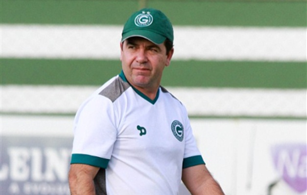 Enderson Moreira coloca seu cargo no Goiás à disposição