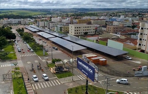 Enel inaugura em Anápolis o maior estacionamento solar do Brasil