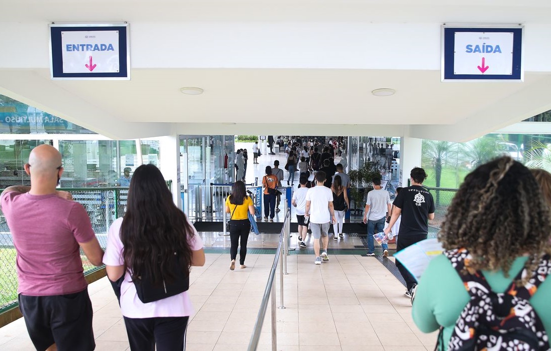Enem começa domingo com prova de redação