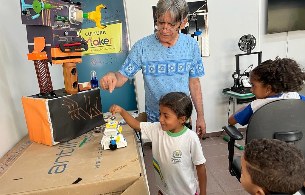 Ensino de robótica é ampliado na rede municipal de Goiânia