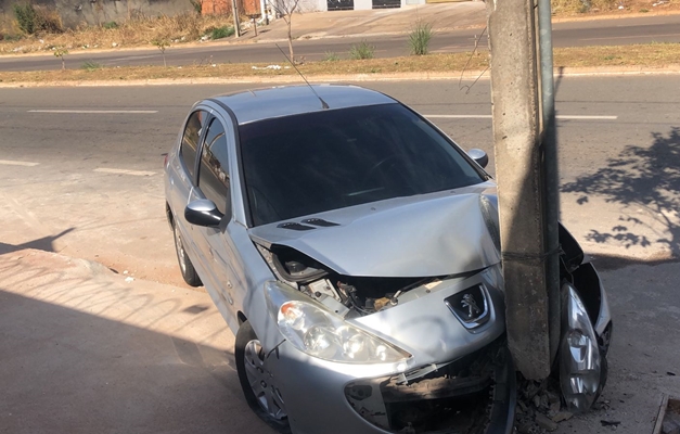 Equatorial Goiás registra 2,6 mil batidas de carros contra postes em 2025